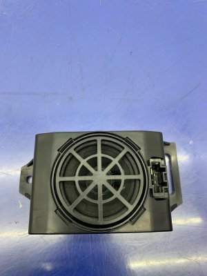 2011-2024 Porsche Cayenne Parking Aid Sensor Warning Speaker (Used OEM)