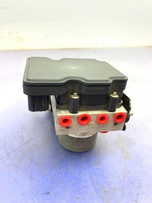 2018-2019 Ford Expedition ABS Control Module Assembly (Used OEM)