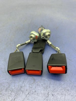 2011-2016 BMW 528i Seat Belt Buckle Set - Rear, Left (Driver) (Used OEM)