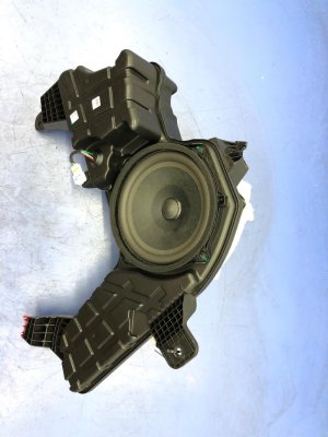 2018-2023 Hyundai Kona Harman Kardon Subwoofer Speaker Assembly (Used OEM)