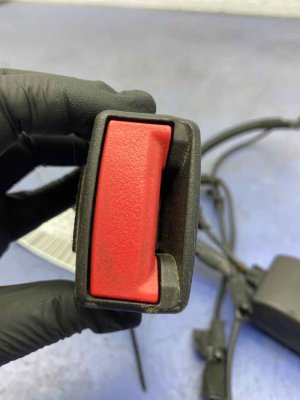 2012-2015 Mercedes-Benz ML350 Black Seat Belt Buckle Set - Front, Left (Driver) (Used OEM)