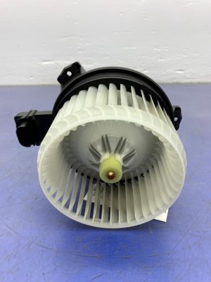 2018-2020 Honda Odyssey HVAC Blower Motor - Rear (Used OEM)