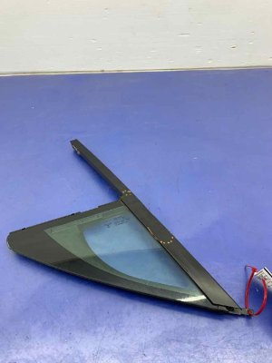 2015-2025 Porsche Macan Door Fixed Quarter Window Glass - Front, Right (Passenger) (Used OEM)