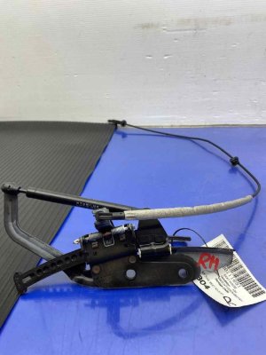 2018-2024 BMW X3 Seat Adjuster Hinge - Rear, Right (Passenger) (Used OEM)