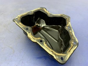 2016-2020 Chevrolet Suburban Lower Engine Oil Pan with Drain Plug (Used OEM)