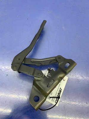 2022-2024 Hyundai Santa Cruz Hood Hinge - Front, Right (Passenger) (Used OEM)