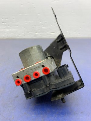 2014-2017 Maserati Ghibli ABS Pump and Control Module (Used OEM)