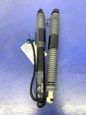 2017-2023 BMW 528i Power Trunk Lid Drive Spindle Strut - Rear (Used OEM)