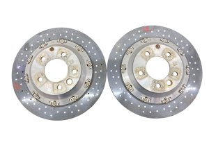 2011-2018 Porsche Cayenne Carbon Ceramic Brake Rotor Set - Rear (Used OEM)