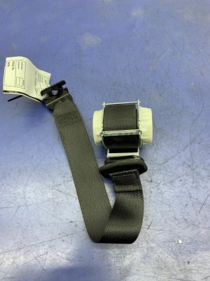 2015-2020 GMC Yukon XL Second Row Seat Belt Assembly - Rear, Right (Passenger) (Used OEM)