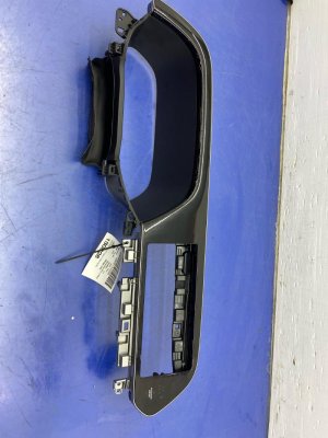 2020-2022 Hyundai Palisade Black Center and Left Dash Trim Panel with Instrument Cluster Bezel (Used OEM)