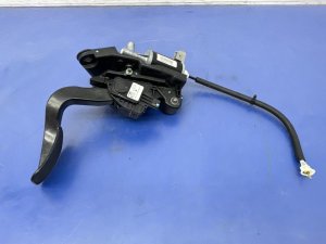 2018-2021 Lincoln Navigator Accelerator Pedal Assembly (Used OEM)