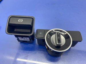 2012-2015 Mercedes-Benz ML350 Headlight and Electric Parking Brake Switch Assembly (Used OEM)