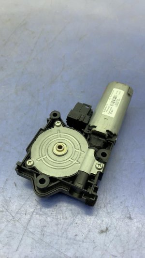 2018-2023 Kia Stinger Sunroof Sun Shade Motor (Used OEM)