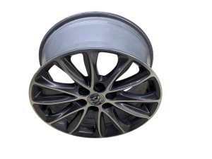 2022-2024 Buick Enclave Silver 18x8 12-Spoke Machined Gray Alloy Wheel (Used OEM)