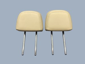 2025 Buick Enclave Tan 2nd Row Leatherette Seat Headrest Set - Rear, Right (Passenger) (Used OEM)