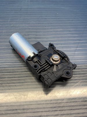 2018-2020 Audi Q7 Sunroof Motor (Used OEM)