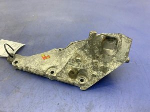 2012-2015 Mercedes-Benz ML350 Engine Mount Bracket - Left (Driver) (Used OEM)