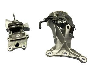 2025 Mazda CX-70 Transmission Mount with Bracket (Used OEM)