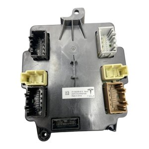  Tesla Model x Falcon Door Control Module - Rear (Used OEM)
