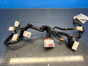 2018-2021 Kia Stinger Seat Accessory Wiring Harness - Front, Right (Passenger) (Used OEM)