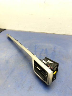 2019-2021 Genesis G70 Air Conditioning Air Vent and Trim - Front, Right (Passenger) (Used OEM)
