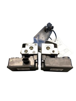 2023-2025 Cadillac LYRIQ A/C Heater Valve Set (Used OEM)