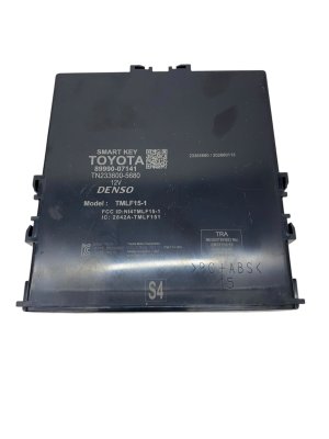 2019-2022 Toyota Avalon Smart Key Keyless Entry Control Module (Used OEM)