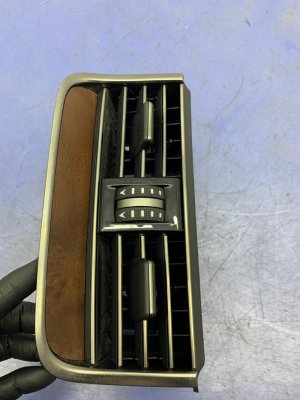 2018-2020 Lexus LS500 Center Console Air Conditioning Vent (Used OEM)