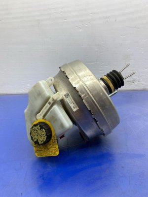 2017-2019 Jaguar F-Pace Power Brake Booster and Master Cylinder Assembly (Used OEM)
