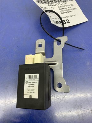 2013-2017 Lexus LS460 Seat Heater Control Module - Front (Used OEM)