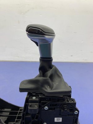 2022-2025 Hyundai Santa Cruz Floor Transmission Shift Lever with Boot and Knob (Used OEM)