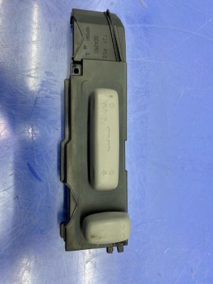 2017-2025 Honda Ridgeline Gray Seat Adjustment Switch Panel - Front, Left (Driver) (Used OEM)