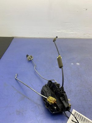 2008-2017 Buick Enclave Door Lock Latch Actuator - Front, Right (Passenger) (Used OEM)
