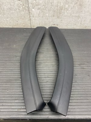 2020-2022 Hyundai Palisade Black Upper Console Trim Moulding Set - Front (Used OEM)