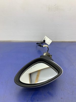 2011-2014 Porsche Cayenne White Side/Door Mirror - Right (Passenger) (Used OEM)