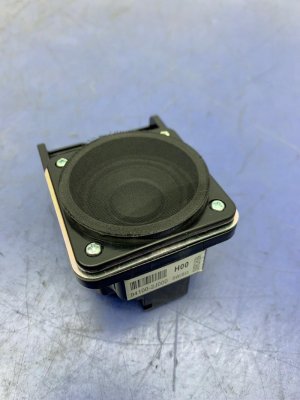 2021-2023 Kia Sorento Bose Audio Speaker (Used OEM)