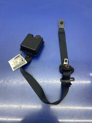 2022-2024 Hyundai Santa Cruz Center Seat Belt Assembly - Rear, Right (Passenger) (Used OEM)