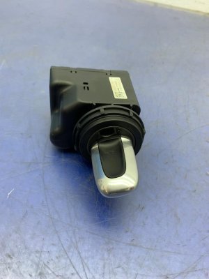 2011-2018 Porsche Cayenne Ignition Switch Control Module with Key (Used OEM)