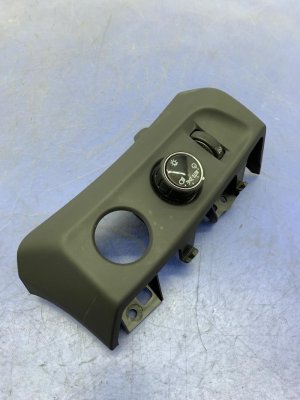 2015-2019 GMC Yukon Headlight Control Switch with Dimmer and Trim Bezel (Used OEM)