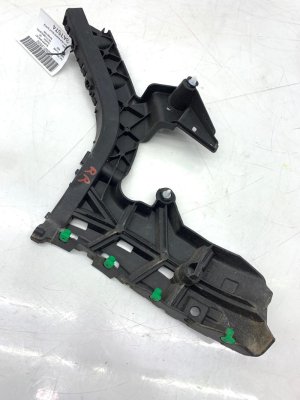 2019-2022 Volvo V60 Bumper Mount Support Bracket - Rear (Used OEM)