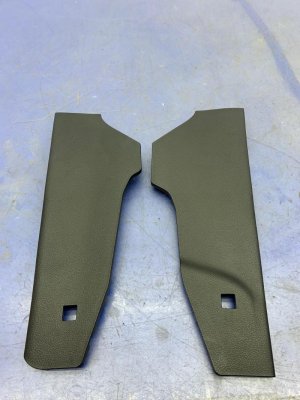 2021-2024 Kia K5 Black Center Console Trim Cover Panel - Front, Left (Driver) (Used OEM)