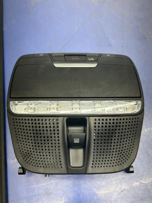 2019-2021 Mercedes-Benz CLS550 Black Front Roof Console Dome and Map Light Assembly (Used OEM)