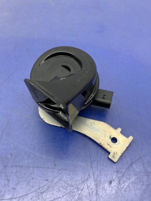 2019-2023 Audi Q4 e-tron Low Note Tone Signal Horn (Used OEM)