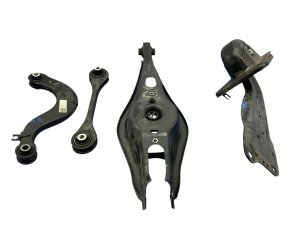 2018-2024 Volkswagen Tiguan Suspension Control Arm Set - Rear, Right (Passenger) (Used OEM)
