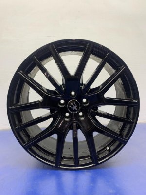 2017-2024 Maserati Levante Black 21x9 15-Spoke Black Alloy Wheel (Used OEM)