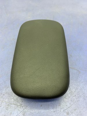 2018-2023 Hyundai Kona Black Center Console Armrest Lid (Used OEM)