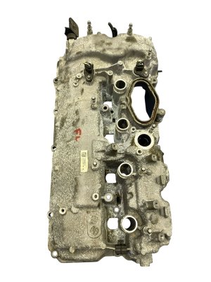 2019-2022 BMW 750i Engine Valve Cover - Left (Driver) (Used OEM)