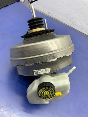 2018-2024 BMW X3 Brake Master Cylinder with Booster and Reservoir (Used OEM)