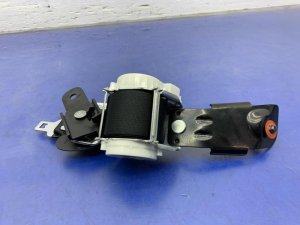 2020-2025 Kia Telluride Black 3rd Row Center Seat Belt Assembly - Rear, Right (Passenger) (Used OEM)